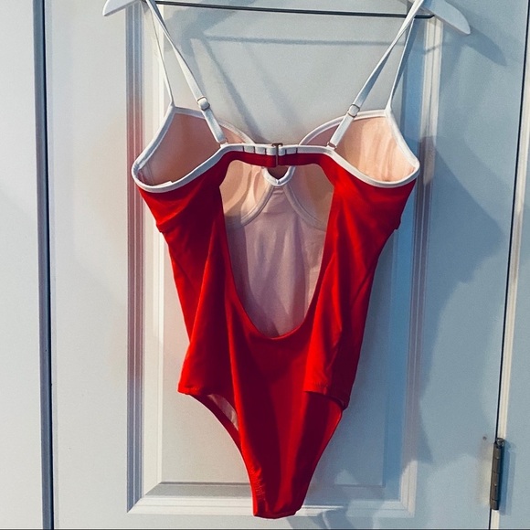 NWOT Shade & Shore Swimsuit 🩱 - Picture 3 of 4